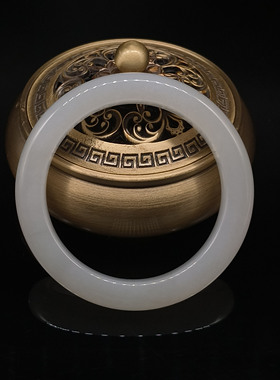 和田玉羊脂白玉手镯    重量58.667克   内径56.6mm 24051000017