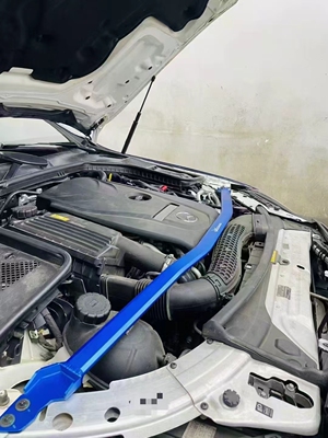 适配奔驰c260 w205 C300L HARDRACE哈瑞斯引擎室顶吧改装平衡杆