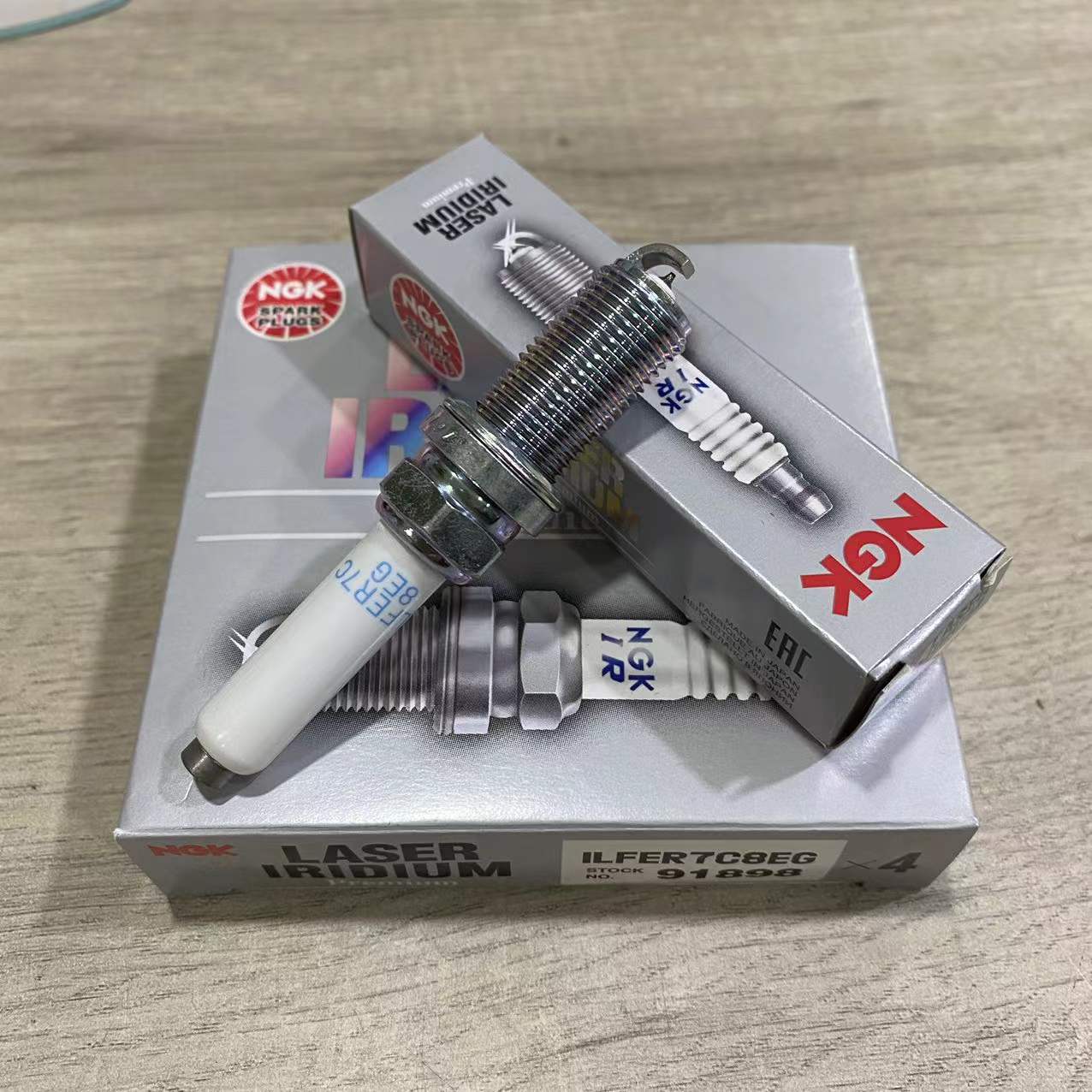 NGK铱铂金火花塞7度91898适配CC奥迪A4L三代EA888途昂MACAN Q5L
