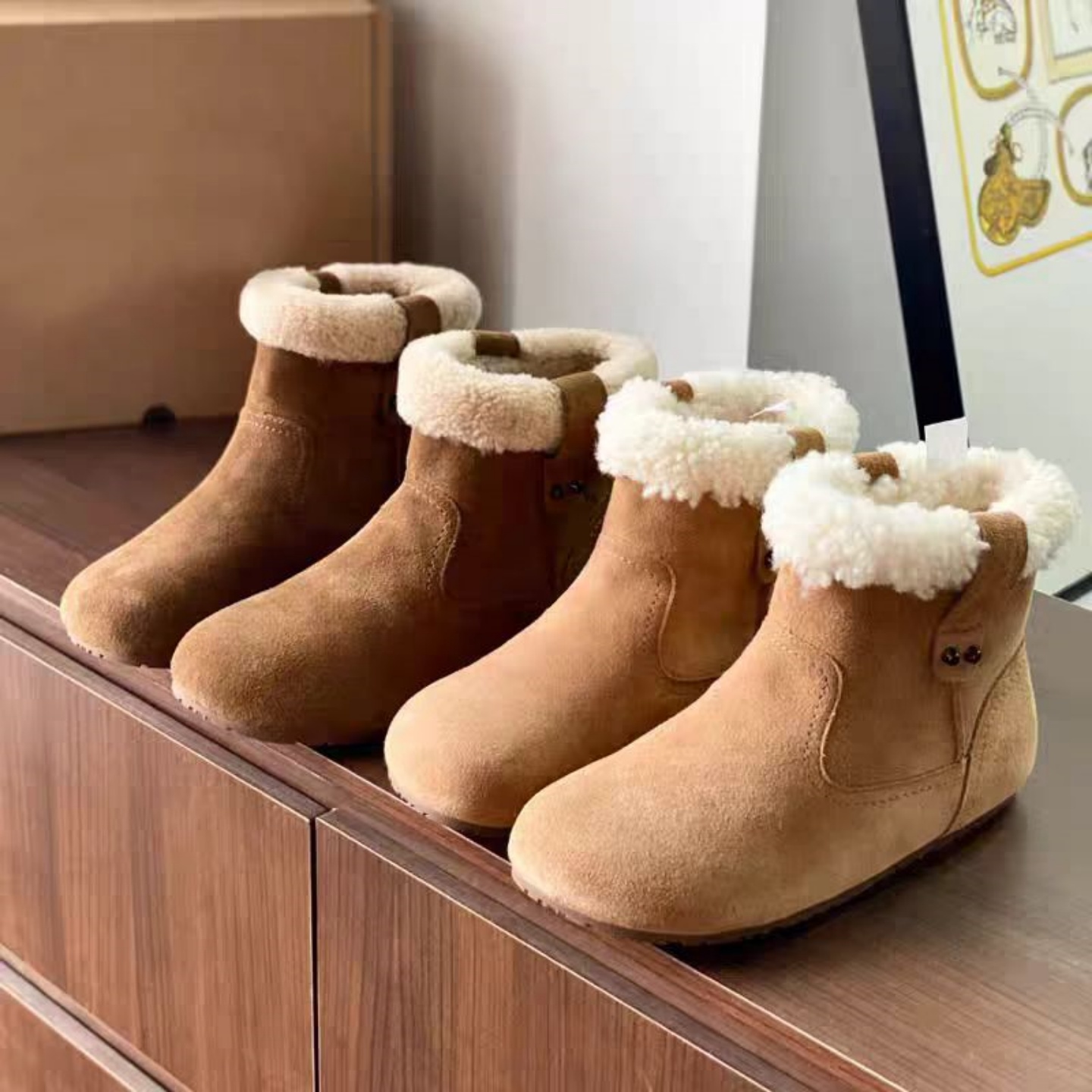 澳洲纯羊毛雪地靴女真皮短筒厚底