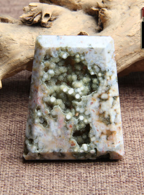 天然海洋石海洋碧玉高玉化无事牌