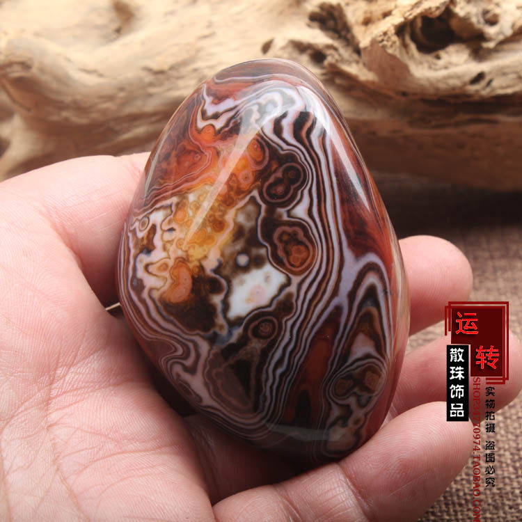 天然马达加斯加缠丝玛瑙把玩 摆件 山水画 风景原室花纹籽料