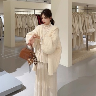 NN家秋冬新款 女加厚慵懒风连帽宽松毛衣外套5800