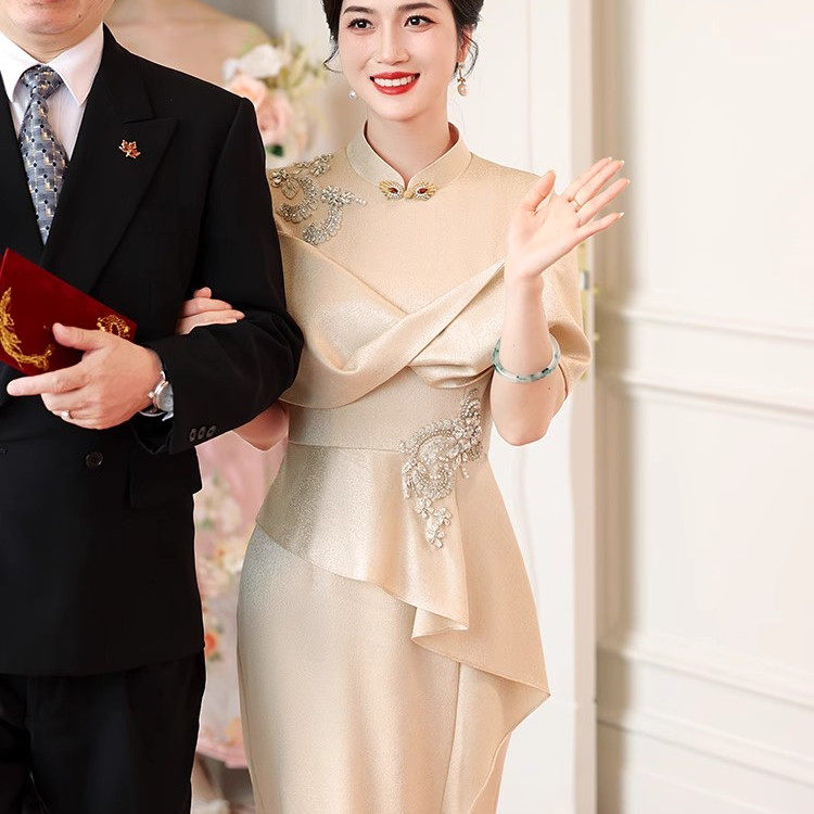 新中式喜婆婆婚宴礼服2025年夏季新款妈妈年轻高贵气质改良版旗袍