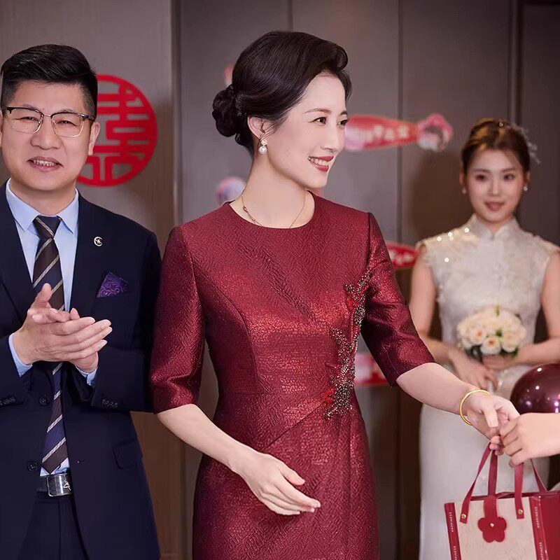 新中式礼服高端宴会主持人日常可穿喜妈妈敬酒晚礼服喜婆婆连衣裙