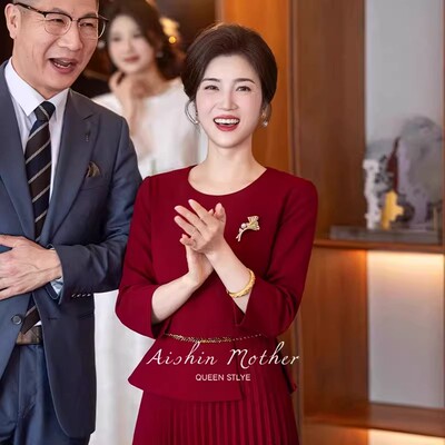 2026年夏季喜婆婆礼服新款轻奢气质妈妈结婚高贵年轻小个子连衣裙