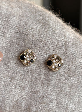 柚卡 复古灰色仿珍珠耳饰女方形气质耳钉高级感独特耳环秋冬