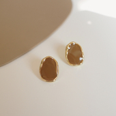 潮冬季 柚卡 奶茶色耳饰女秋冬复古耳钉2024年新款 耳环高级感