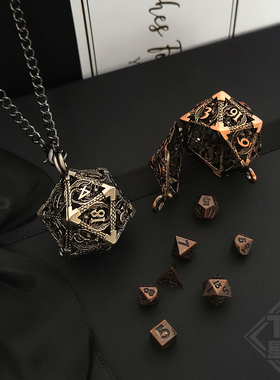 高档迷你金属coc跑团骰子桌游色子DND筛子博德之门多面骰吊坠项链