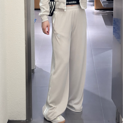 阿迪达斯三叶草女子垂感运动长裤