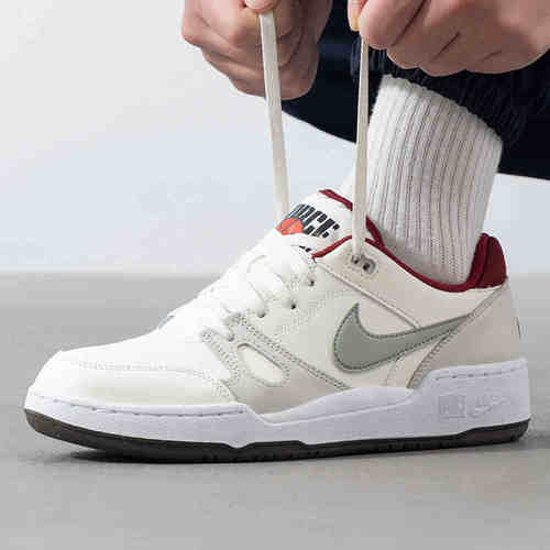 耐克25蛇年新年款低帮运动板鞋