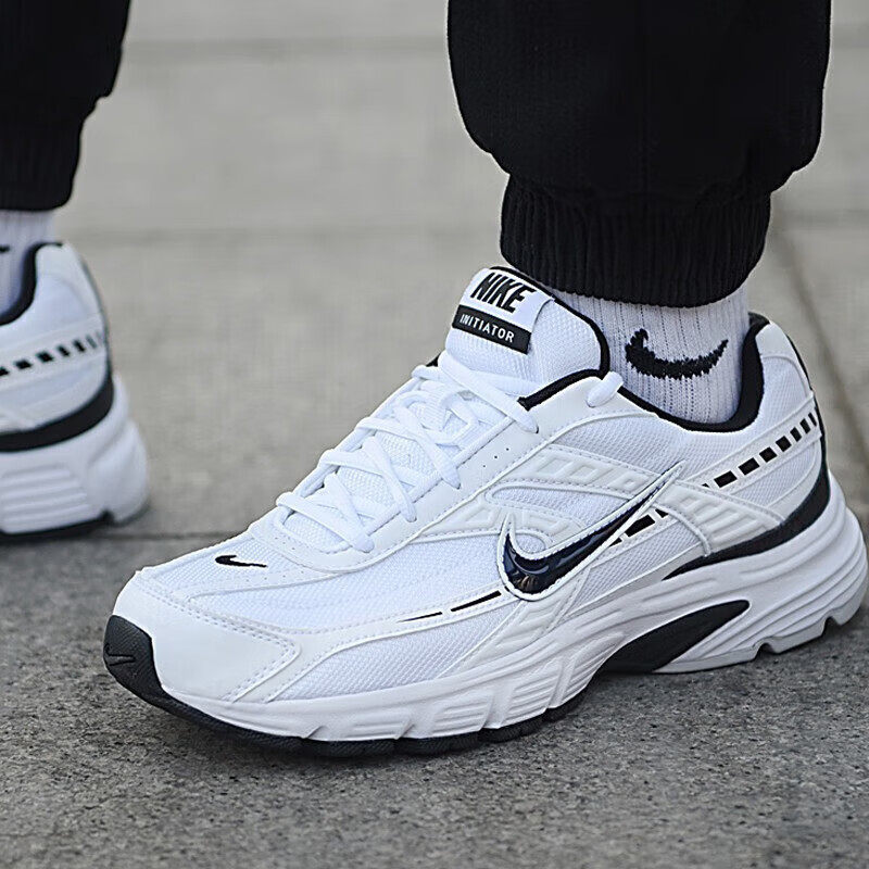 Nike耐克男子透气运动休闲跑步鞋