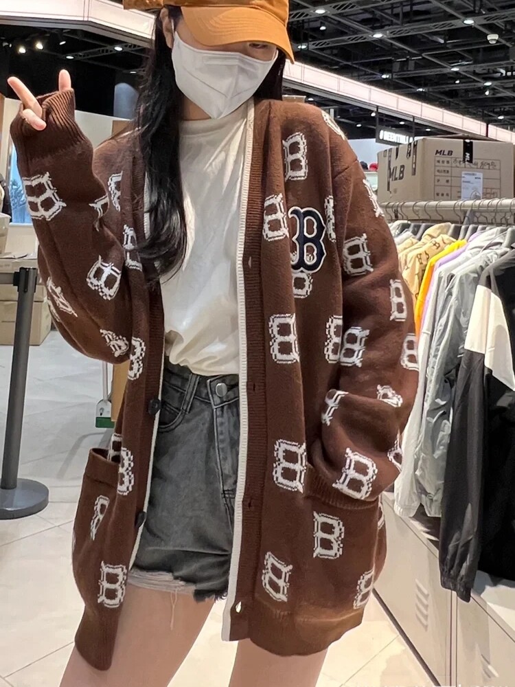 남성과 여성을 위한 MLB 니트 카디건 NY 올드 플라워 풀 라벨 레트로 스웨터 커플 대학 스타일 인 재킷 3AKCM0124