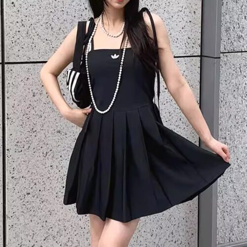 阿迪达斯三叶草女子吊带连衣裙