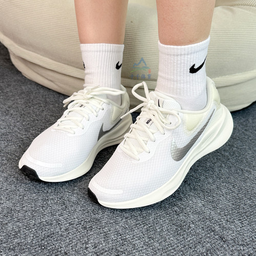 Nike耐克女子缓震透气运动跑步鞋