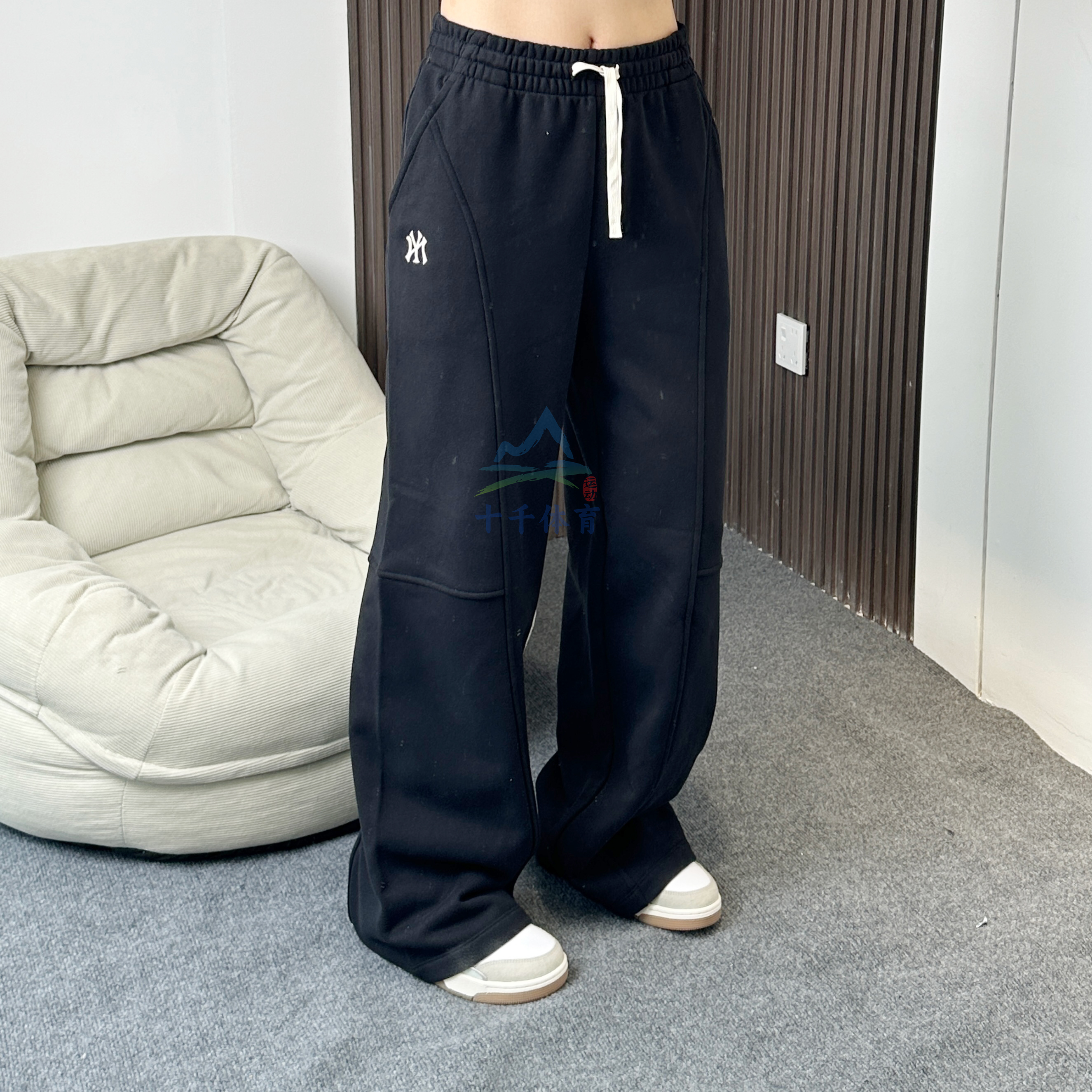 MLB女长裤NY小标刺绣针织运动裤