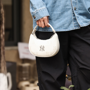 MLB情侣斜挎包26新款男女款NY老花印刻单肩包拎包休闲包3ACRMM16N