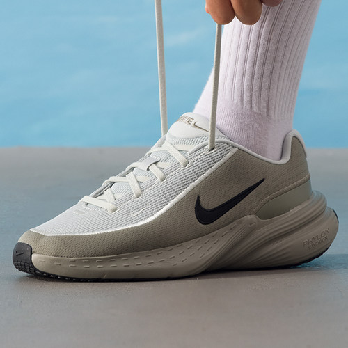NIKE耐克男运动鞋网面厚底慢跑鞋