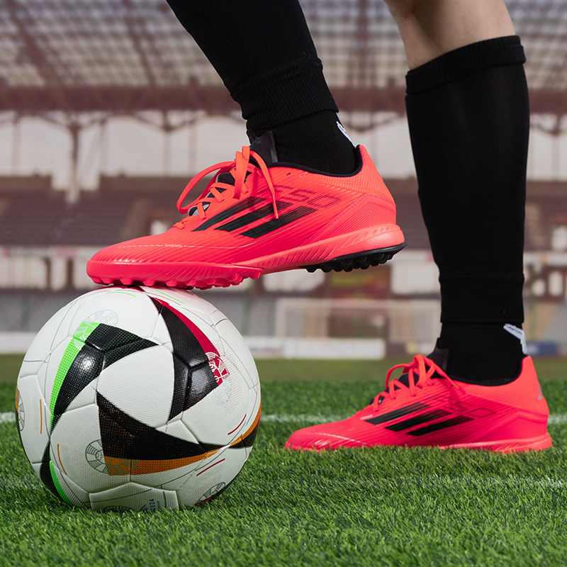 Adidas阿迪达斯足球鞋男女F50 LEAGUE TF碎钉时尚缓震简约训练鞋