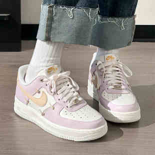 Nike耐克25春季新款AIR FORCE 1女空军一号运动鞋小金钩IB2574