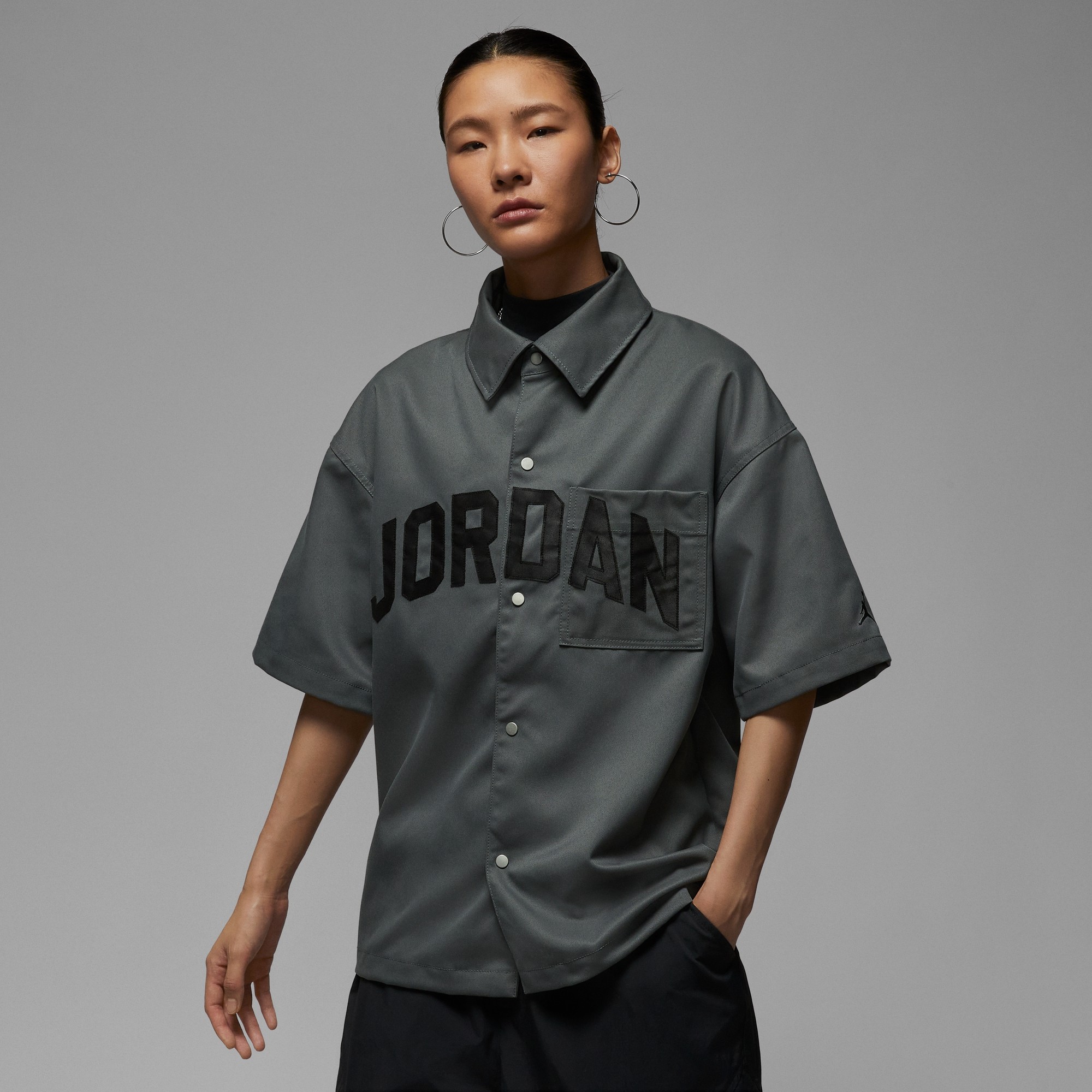 25秋季新款JORDAN耐克乔丹女子宽松短袖衬衣梭织叠搭T恤HQ9200