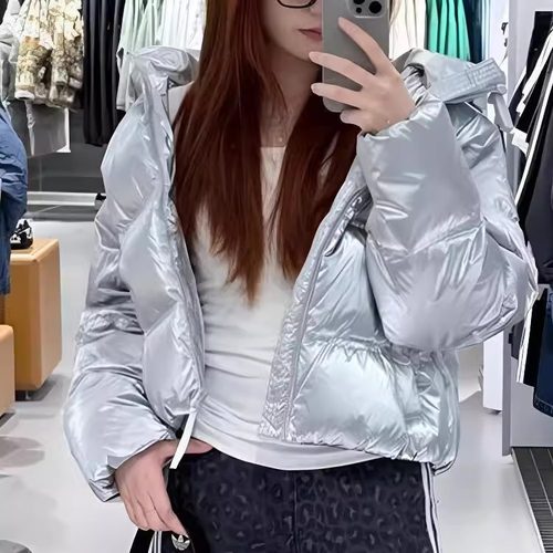 阿迪达斯三叶草女短款面包羽绒服