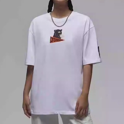 Nike耐克女时尚运动休闲短袖T恤