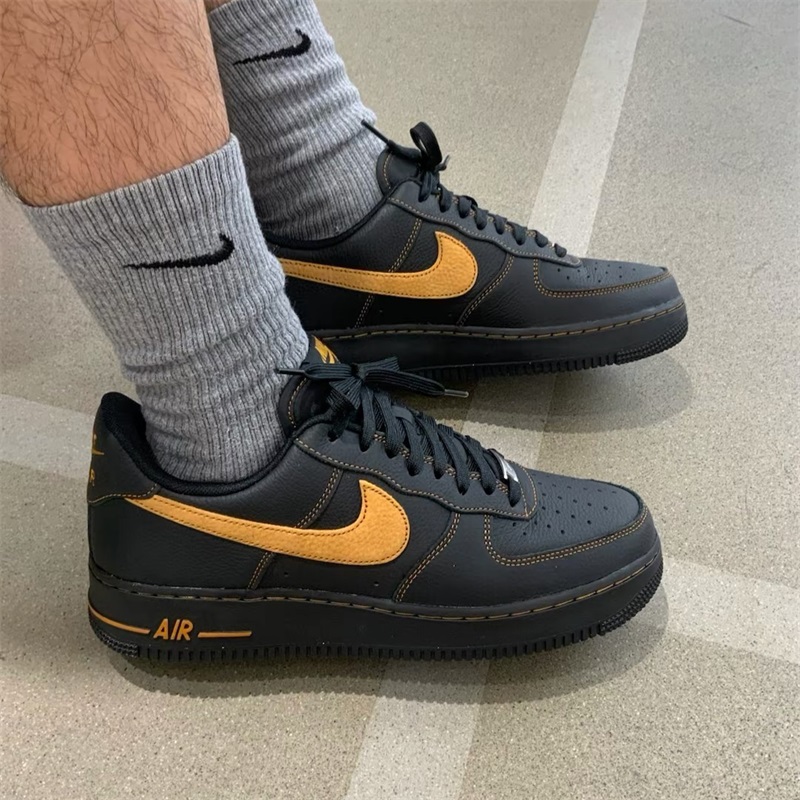 25新款耐克Air Force 1空军一号男鞋经典低帮运动休闲板鞋 HQ2037