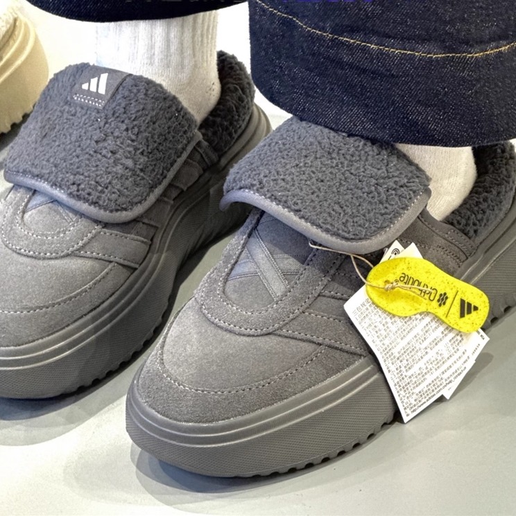 阿迪达斯女子保暖低帮生活休闲鞋