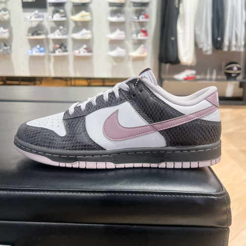 NIKE耐克男经典复古运动休闲板鞋