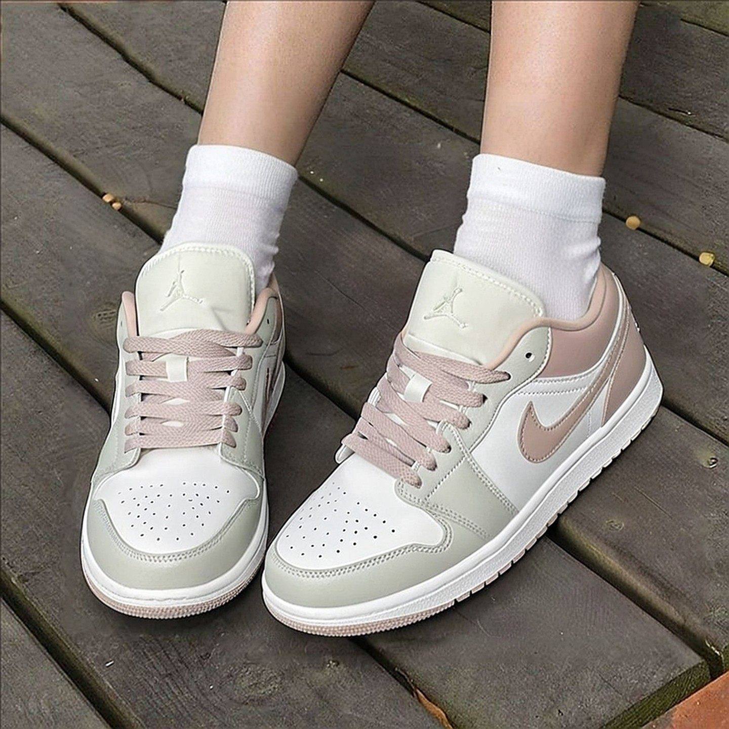 Nike耐克26新款Jordan女子AJ1休闲透气缓震轻便板鞋运动鞋DC0774,运动鞋new,运动休闲鞋,淘宝优惠券,粉丝福利购,淘宝优惠卷