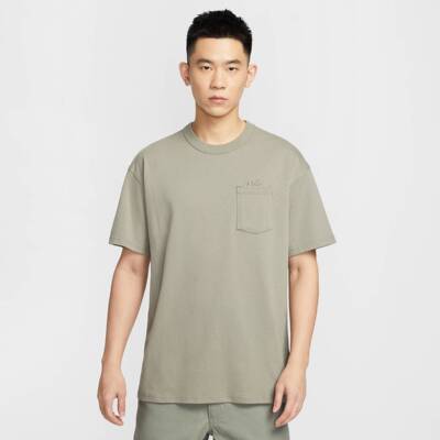 Nike耐克短袖男子口袋运动T恤