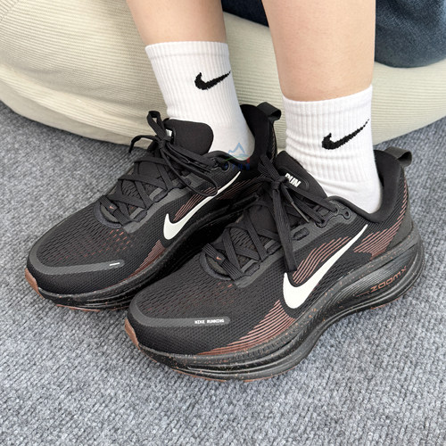 NIKE耐克男子超级迈柔运动跑步鞋