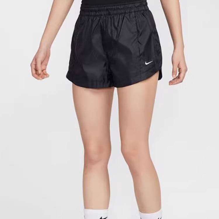 Nike耐克25夏季新款女子运动休闲训练梭织透气速干短裤HM8403-010