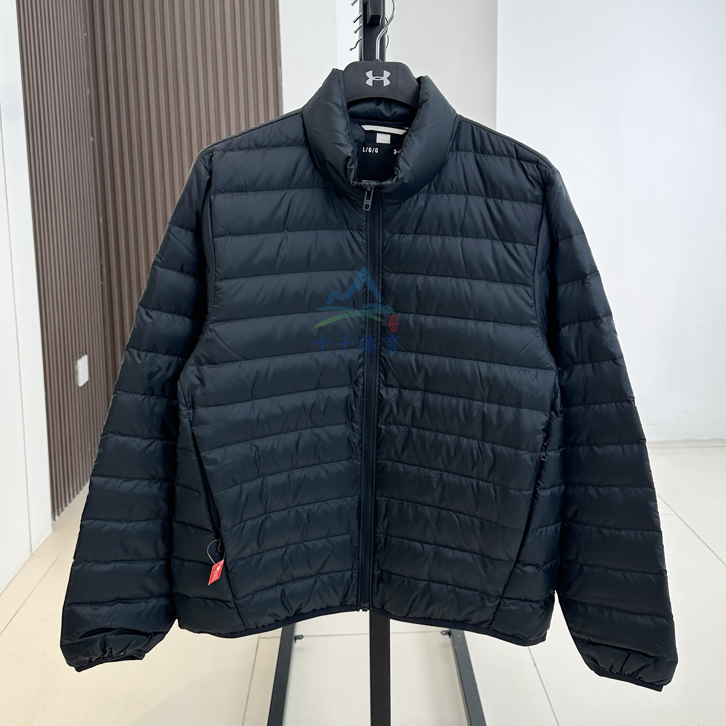 安德玛秋冬立领保暖运动羽绒服男