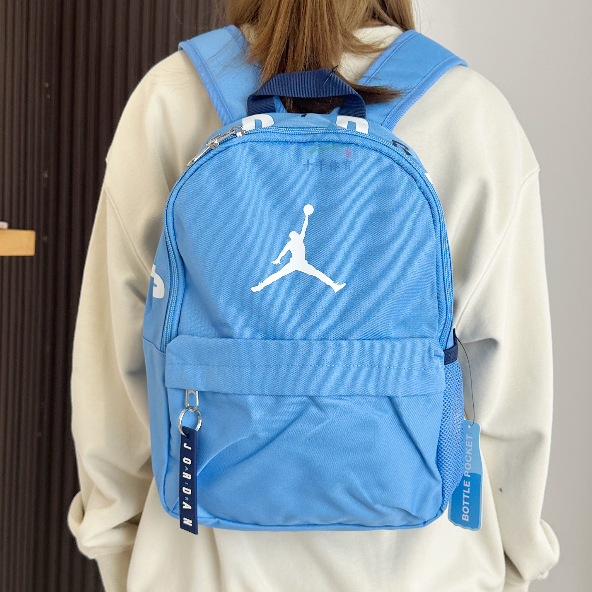 NIKE耐克男女双肩包运动健身书包