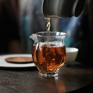 叶谭 耐热玻璃公道杯花瓣匀杯一人饮小茶海家用简约分茶器