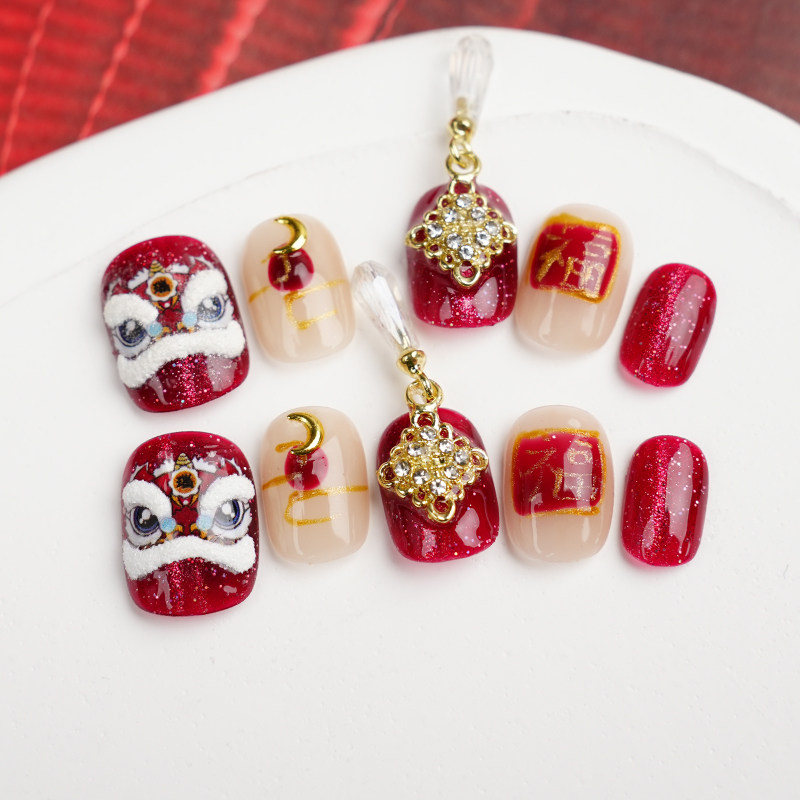 手工穿戴甲红色小狮子喜庆新年可爱手绘穿戴美甲成品指甲贴片