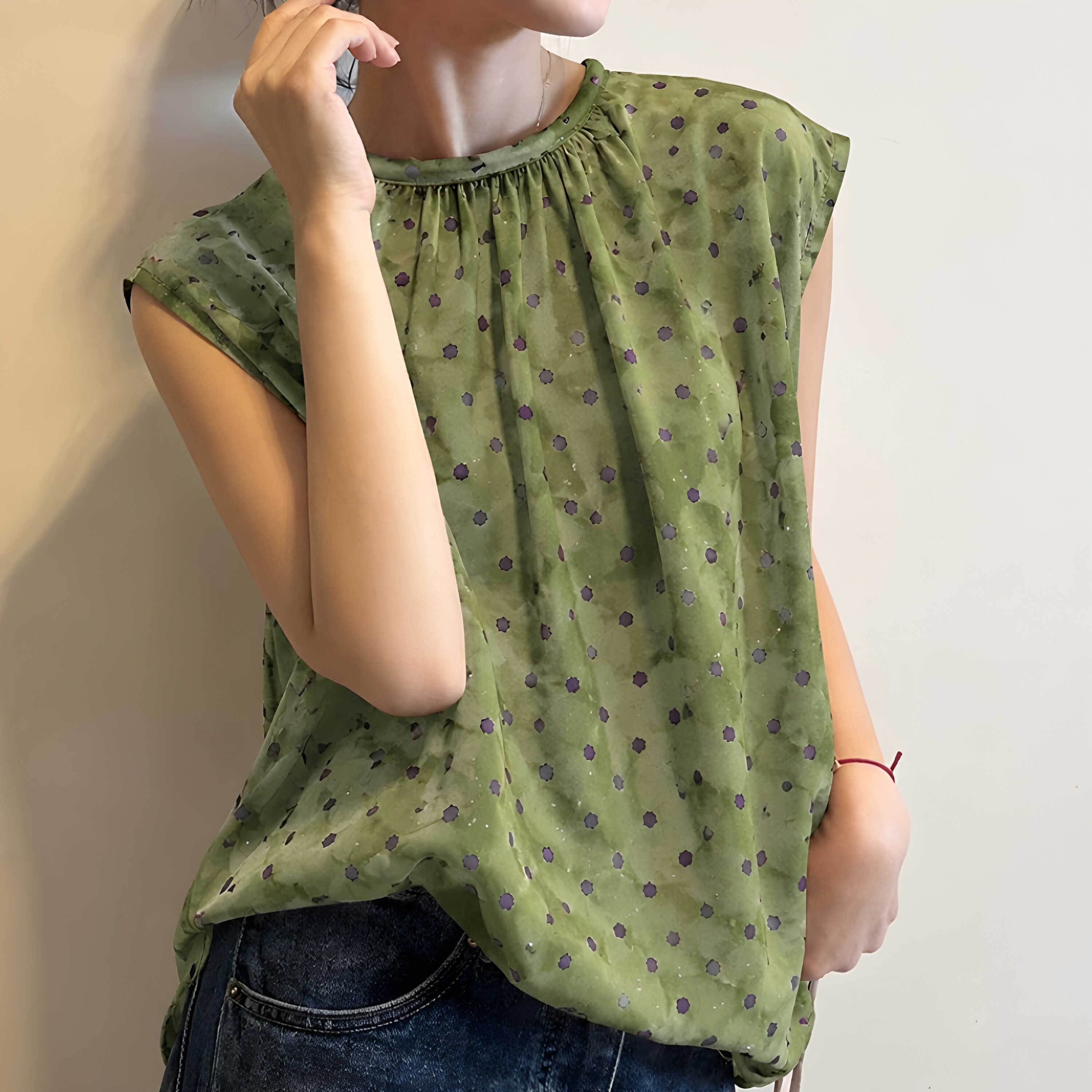 夏季雪纺圆领无袖抽绳收腰上衣女