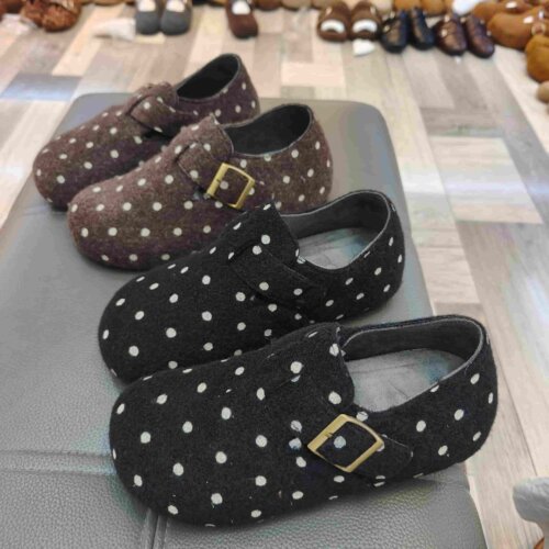 实体店女鞋2026春秋季波点勃肯鞋女平底金属扣软木鞋单鞋610-1