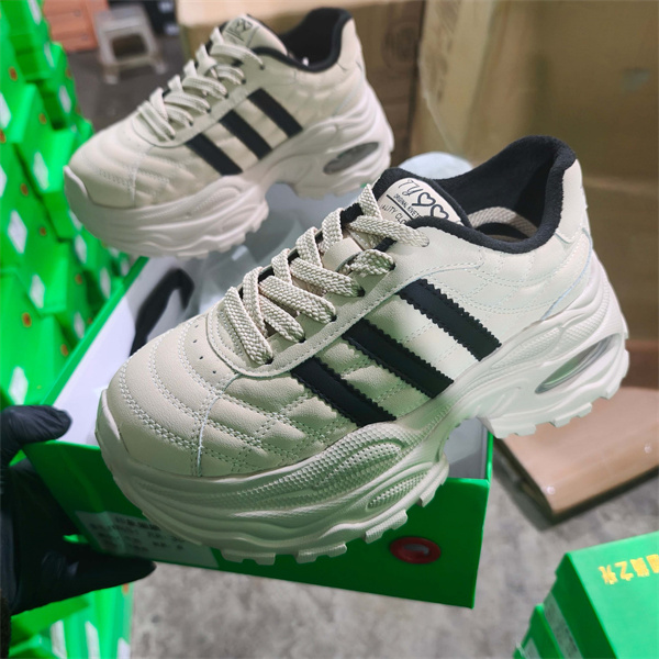 实体店女鞋2025冬款加绒厚底老爹鞋休闲运动鞋百搭女鞋印象9670-1