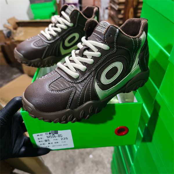 实体店女鞋2025冬真皮加绒保暖德训鞋女休闲运动鞋舒适印象556-8