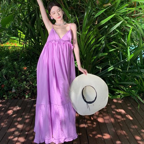 三亚海边度假V领露背宽松吊带裙