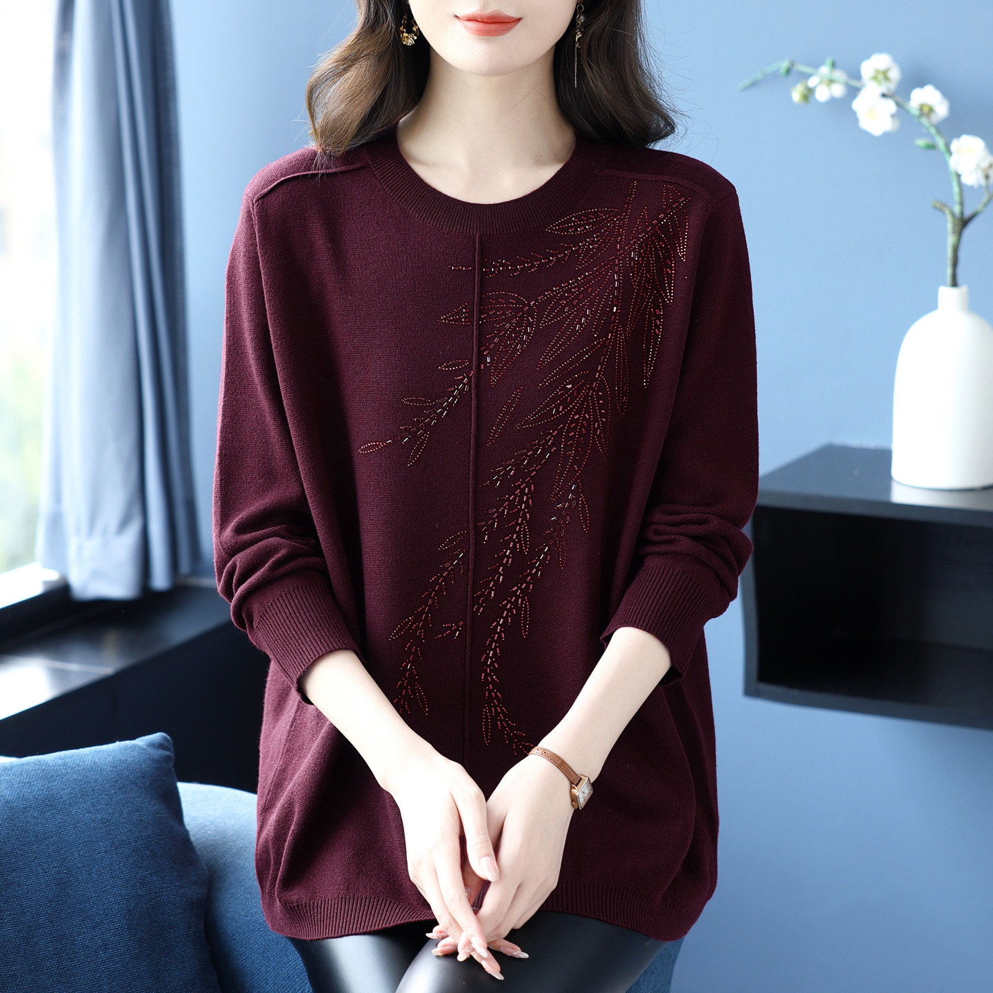 加肥加大码中老年女装刺绣羊绒衫遮肚上衣洋气妈妈秋冬针织打底衫