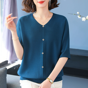 洋气中年妈妈V领冰丝上衣加肥加大码 宽松遮肚蝙蝠衫 五分袖 T恤 女装