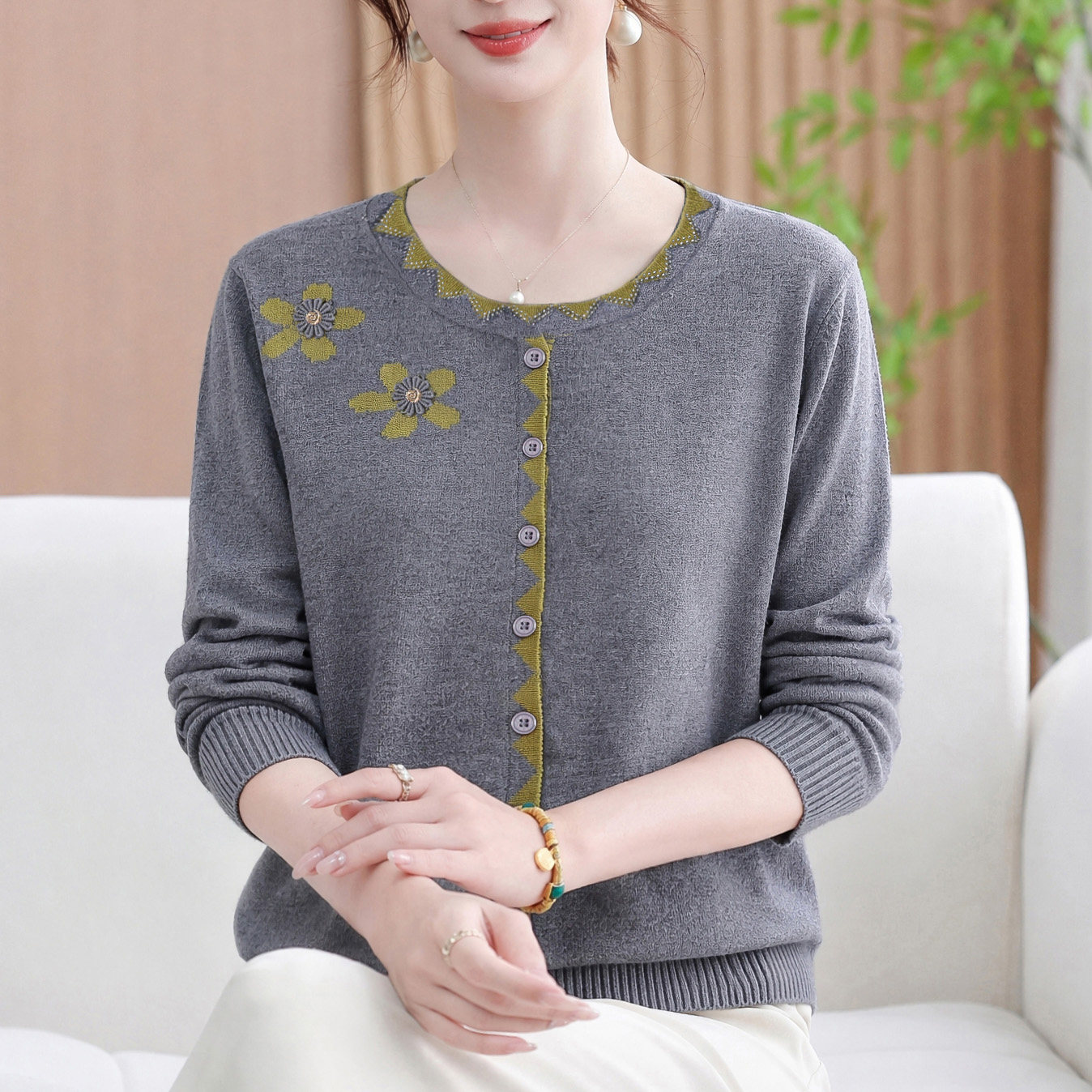 洋气妈妈秋装针织打底衫女加肥加大码提花羊毛衫中老年减龄薄上衣
