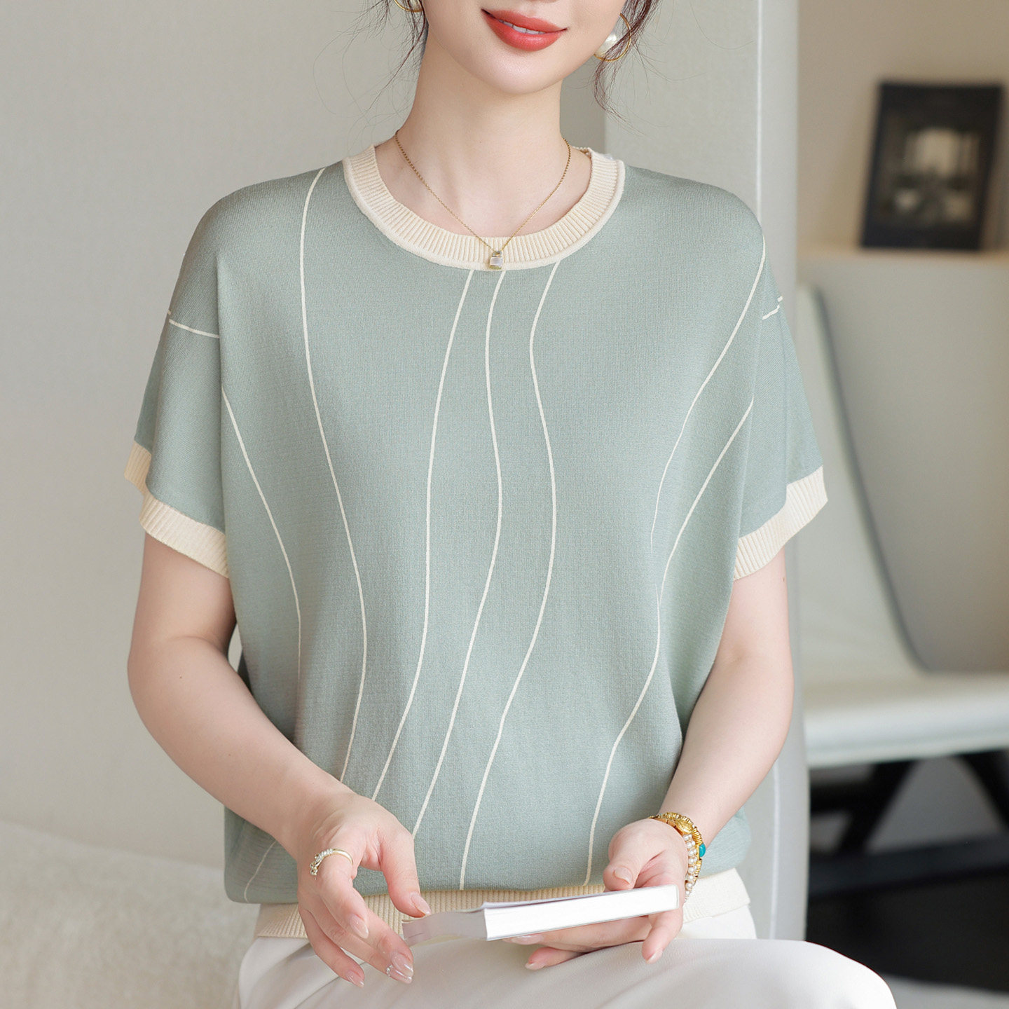 条纹短袖冰丝针织T恤女夏中年妈妈加肥加大码减龄宽松桑蚕丝上衣