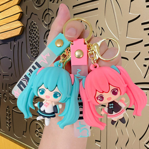 网红卡通创意可爱初音未来汽车背包公仔精致学生小礼品钥匙扣
