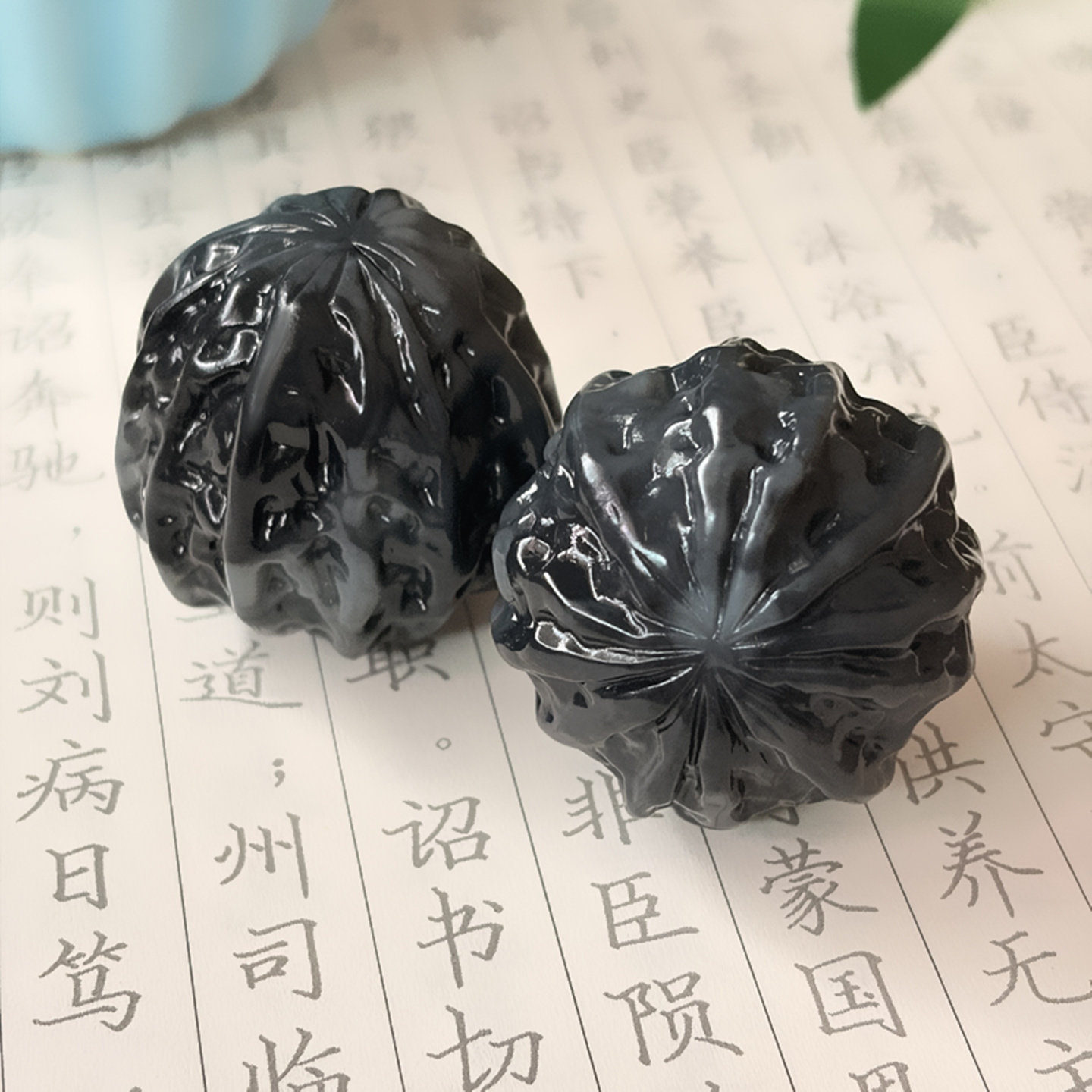 天然真品和田玉核桃手把件新疆青花玉料文玩核桃玉石把玩件带证书