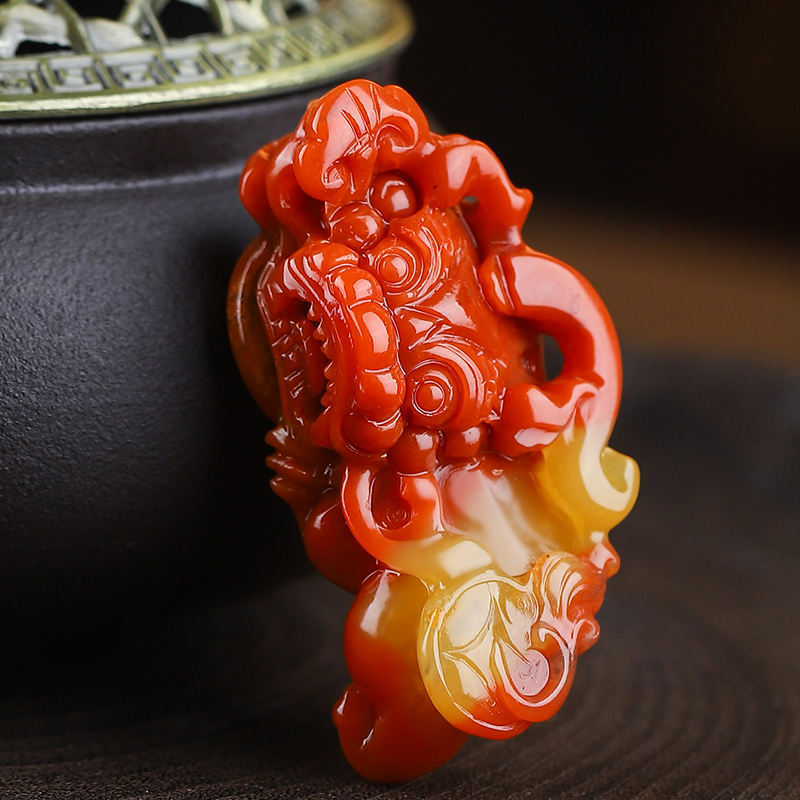 新货真品云南黄龙玉霸王貔貅玉吊坠男女情侣款貔貅玉佩玉石玉挂件